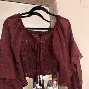 Maroon flowy top!